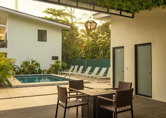 Tropical Hideaway Loft