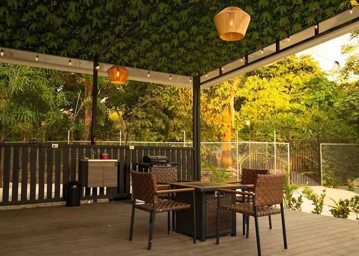 Tropical Hideaway Loft Coco