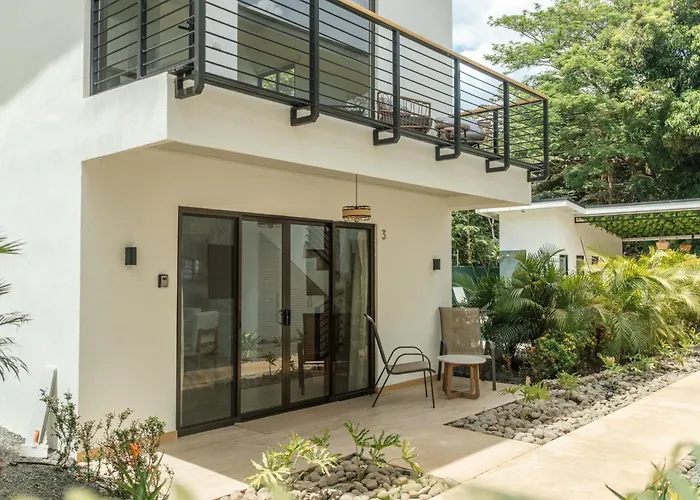 Tropical Hideaway Loft Hébergement de vacances Coco