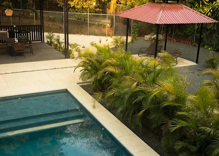 Tropical Hideaway Loft Hébergement de vacances Coco